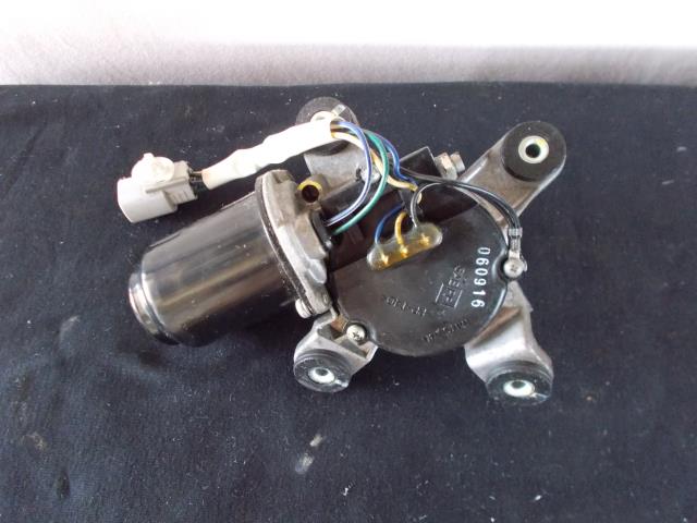 【中古】中古部品 ステラ RN2 フロントワイパーモーター 【3330430100-001463133261600】