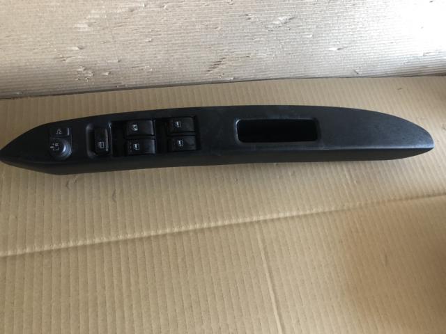 【中古】中古部品 ムーヴ L185S パワーウインドウスイッチ 【3330430100-001583939561900】