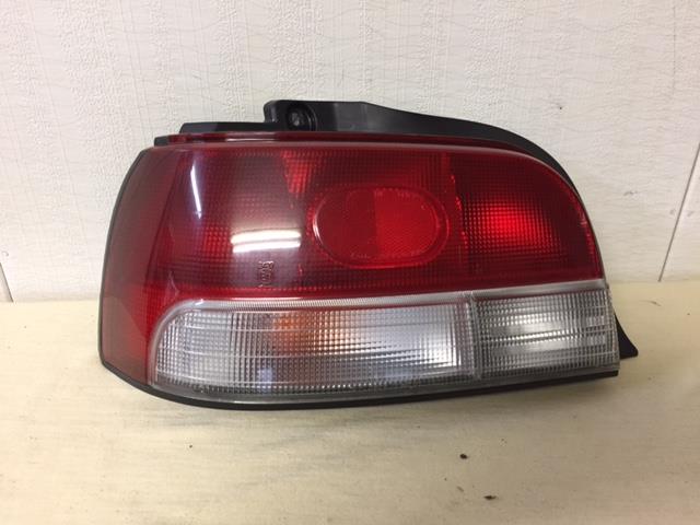 【中古】中古部品 シャレード G200S 左テールランプ 【3330430100-000695200715600】