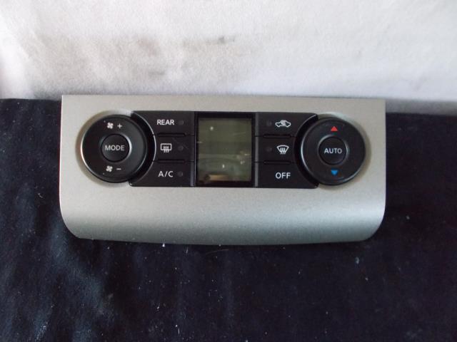 【中古】中古部品 セレナ NC25 A/Cスイッチパネル 【3330430100-001454581660900】