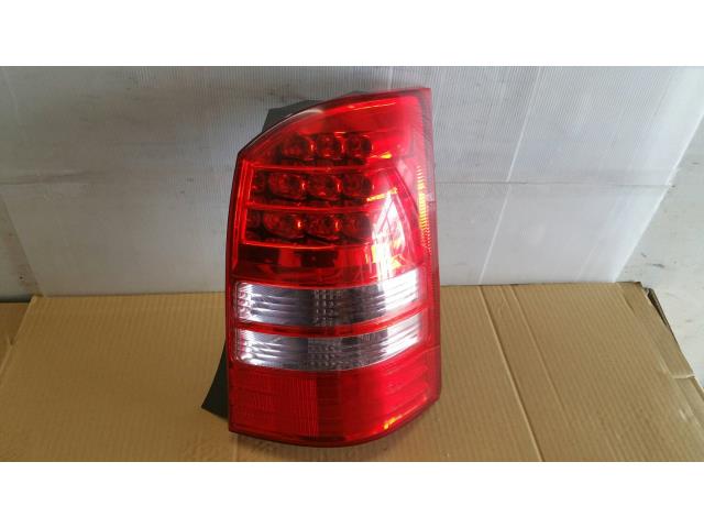 【中古】中古部品 ウィッシュ ZNE14G 右テールランプ 【3330430100-001493135615500】