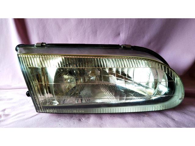 【中古】中古部品 プレセア R11 右ヘッドランプ 【3330430100-000500351110800】