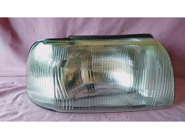 【中古】中古部品 セルボ CP21S 右ヘッドランプ 【3330430100-000460195610800】