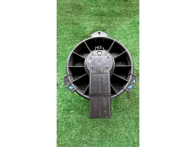 【中古】中古部品 ワゴンR MH21S ヒーターブロアモーター 【3330430100-001219207767900】