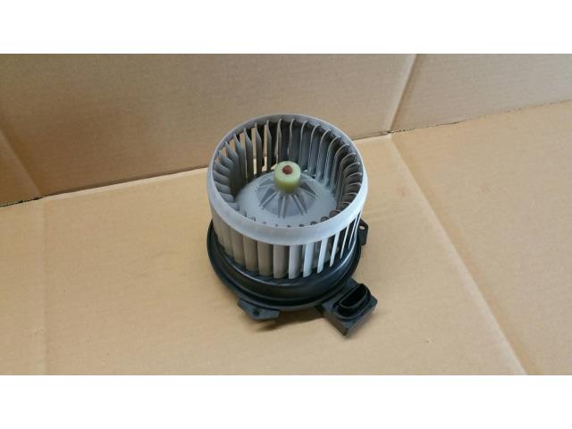 【中古】中古部品 MRワゴン MF22S ヒーターブロアモーター 【3330430100-001499234...
