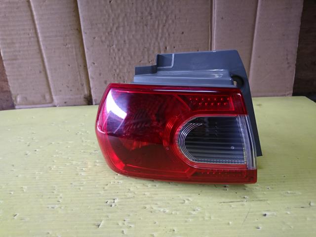 【中古】中古部品 ソニカ L415S 左テールランプ 【3330960100-001432426115600】