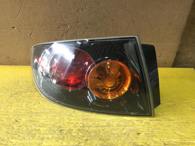 【中古】中古部品 アクセラ BK5P 左テールランプ 【3330960100-001608053915600】