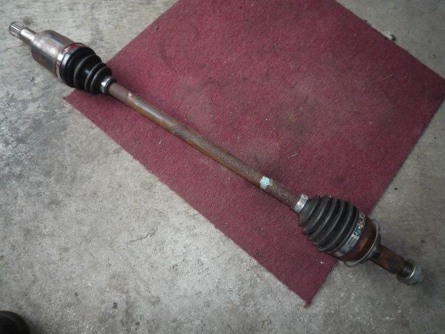 【中古】中古部品 アクティ HA9 左フロントドライブシャフト 【3310050100-001188197242200】