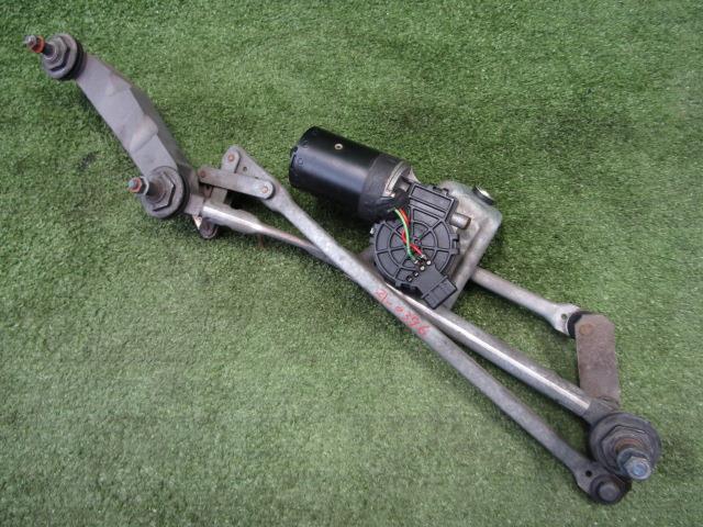 【中古】中古部品 プジョー 206 T1NFU フロントワイパーモーター 【3330200100-210396000061600】