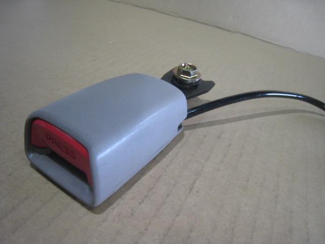 【中古】中古部品 MRワゴン MF21S シートベルト 【3340220100-000213078677150】