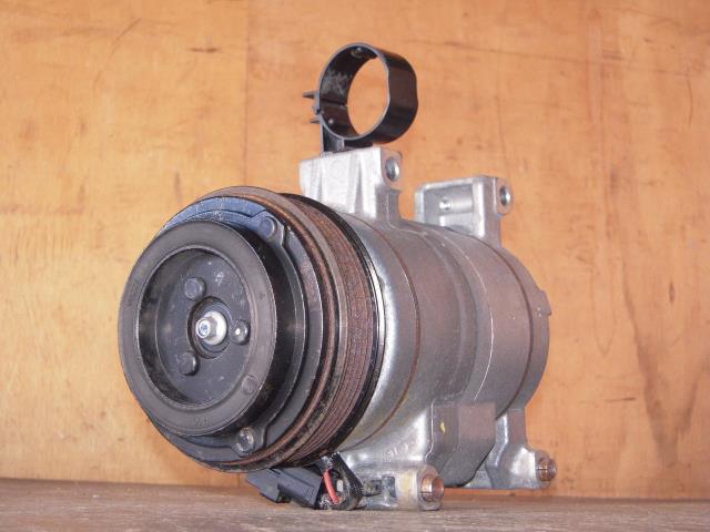 【中古】中古部品 CX−5 KE2FW A/Cコンプレッサー 【3310050100-001590239060700】