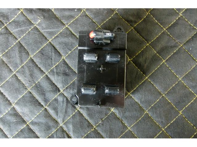【中古】中古部品 ライフ JB1 パワーウインドウスイッチ 【3330660100-001706663961900】