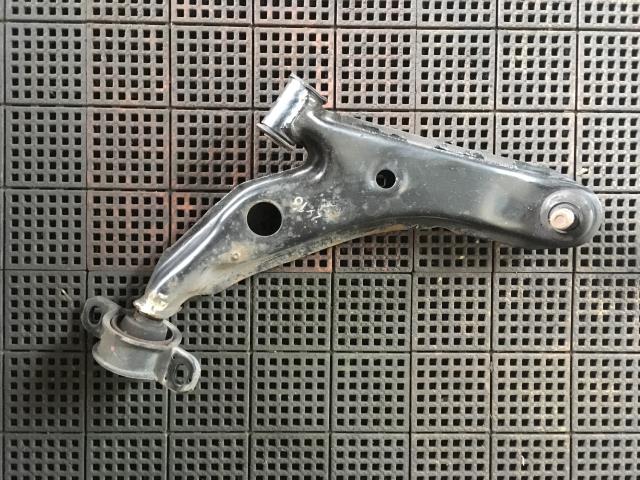 【中古】中古部品 プレオ RA1 右フロントロアアーム 【3330660100-001488536951720】