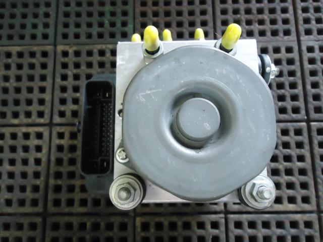 【中古】中古部品 エクストレイル NT32 ABSアクチュエーター 【3330660100-001620340342500】