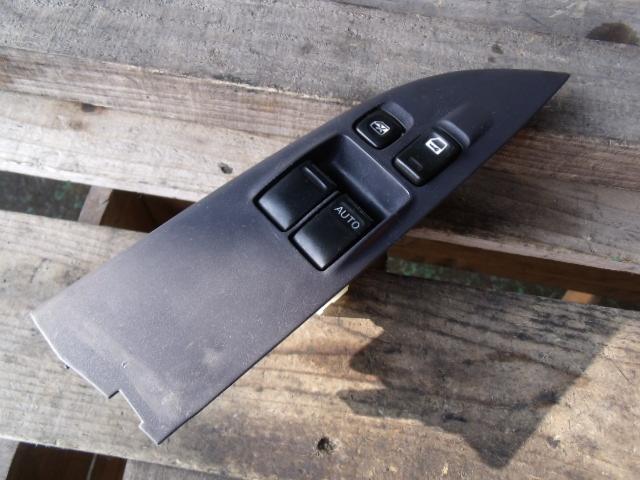 【中古】中古部品 ファミリア BVY11 パワーウインドウスイッチ 【3340140100-000977932261900】