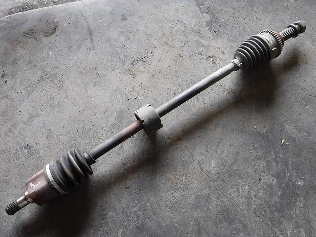 【中古】中古部品 キャロル HB24S 右フロントドライブシャフト 【3340140100-001424369142100】