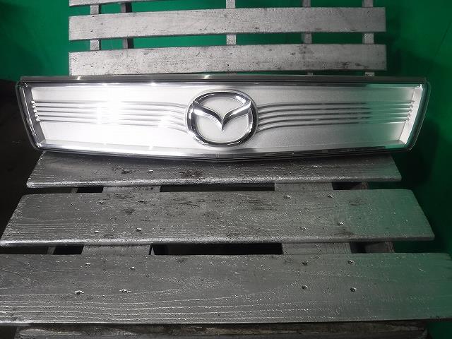 【中古】中古部品 AZワゴン MJ23S ラジエータグリル 【3340140100-001616773810400】