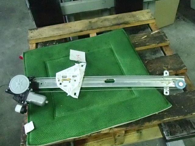 【中古】中古部品 フレア MJ34S 右フロントドアレギュレータ・モーター 【3330490100-001166013113120】