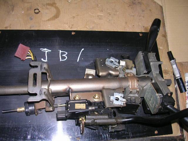 【中古】中古部品 ライフ JB1 ステアリングコラム 【3330490100-000869758747140】