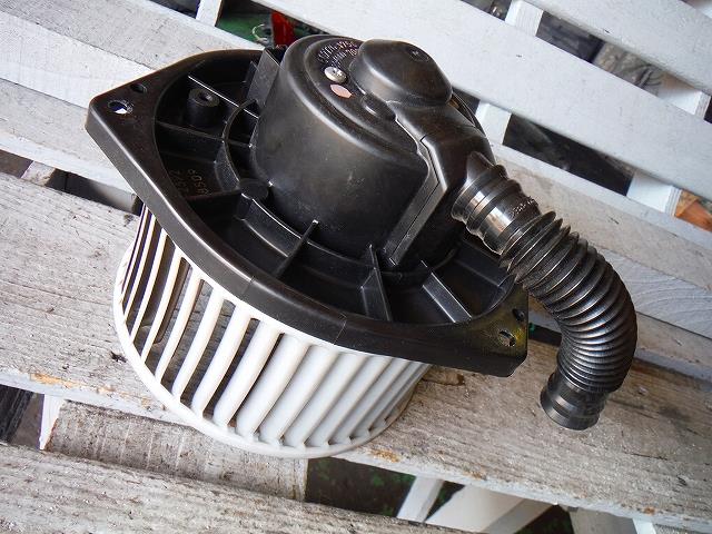 【中古】中古部品 インプレッサ GH2 ヒーターブロアモーター 【3340140100-001179103667900】