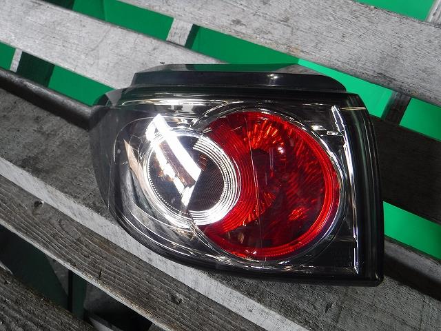 【中古】中古部品 デミオ DY3W 左テールランプ 【3340140100-001458713215600】