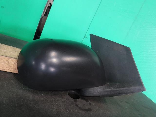 【中古】中古部品 ファミリア BVY12 右サイドミラー 【3340140100-001704946113500】