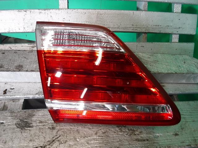 【中古】中古部品 クラウン GRS200 リアフィニッシャーパネル 【3340140100-001703166815200】