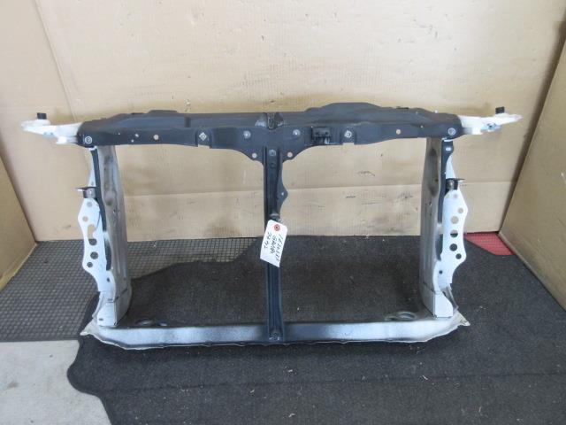 【中古】中古部品 クラウン GRS180 ラジエータコアサポート 【3330650100-001313605017180】