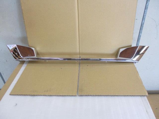 【中古】中古部品 アルファード ANH10W リアフィニッシャーパネル 【3330650100-000223002615200】
