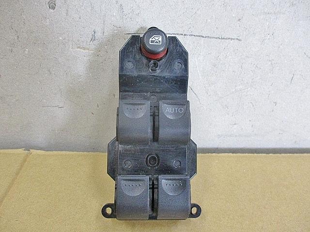 【中古】中古部品 ライフ JB6 パワーウインドウスイッチ 【3330650100-000213027361900】