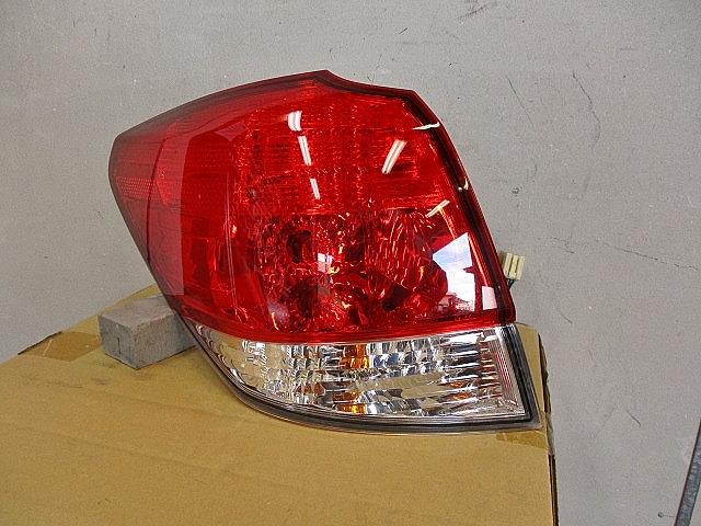 【中古】中古部品 レガシィ BR9 左テールランプ 【3330650100-001579142015600】