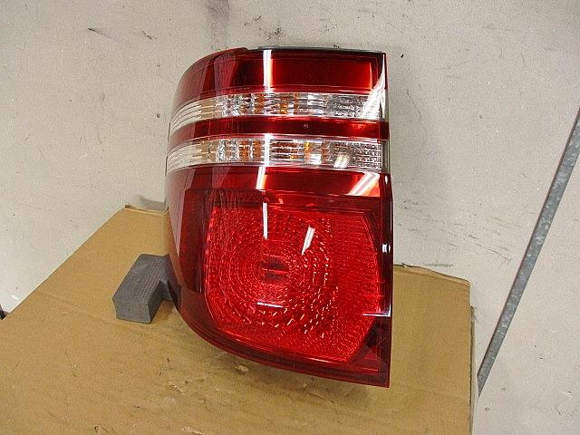 【中古】中古部品 アルファード MNH15W 左テールランプ 【3330650100-001631448215600】