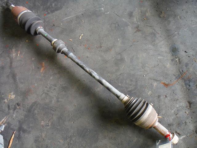 【中古】中古部品 マーチ BK12 右フロントドライブシャフト 【3340140100-001098450042100】