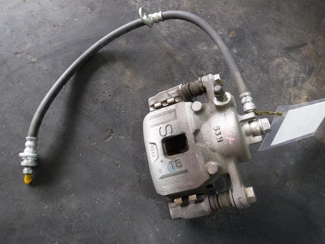 【中古】中古部品 アルト HA36S 右フロントキャリパー 【3340140100-001318259944330】