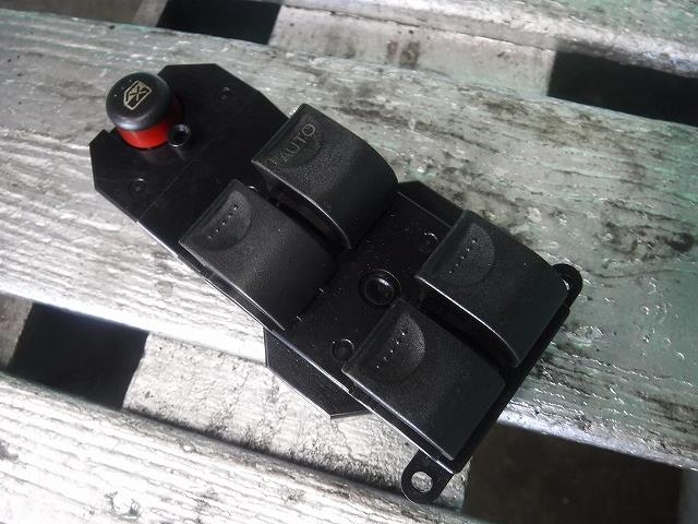 【中古】中古部品 ライフ JB5 パワーウインドウスイッチ 【3340140100-001617205761900】