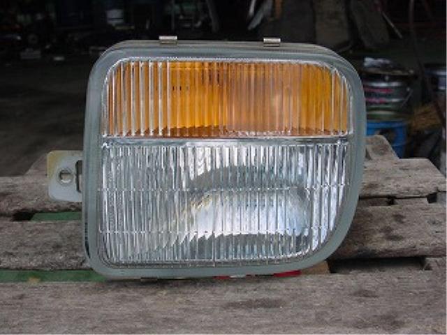 乐天商城 - 【中古】中古部品 ミニカ H31A 左フォグランプ 【3340140100-000615192610950】