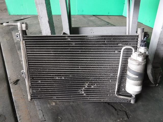 【中古】中古部品 ジムニー JB23W コンデンサー 【3340140100-001380147060600】