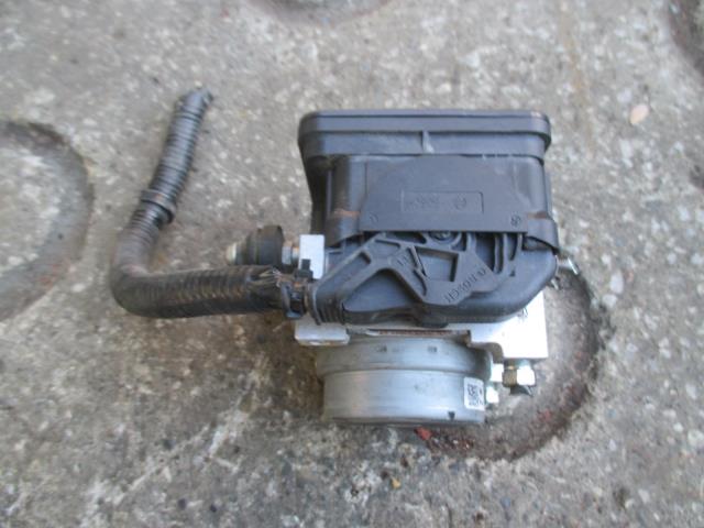 【中古】中古部品 ワゴンR MH34S ABSアクチュエーター 【3330410100-001324463042500】