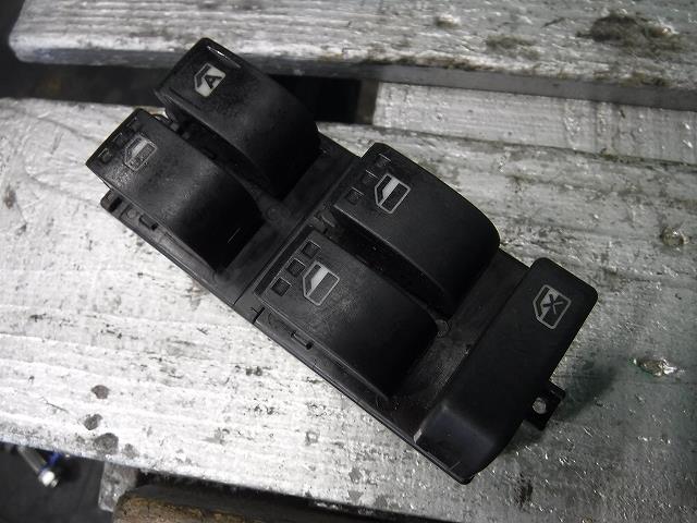 【中古】中古部品 ミライース LA300S パワーウインドウスイッチ 【3340140100-001664925761900】