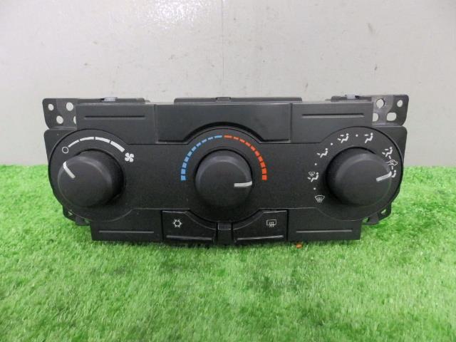 【中古】中古部品 ダッジ A/Cスイッチパネル 【3260250000-000022008360900】