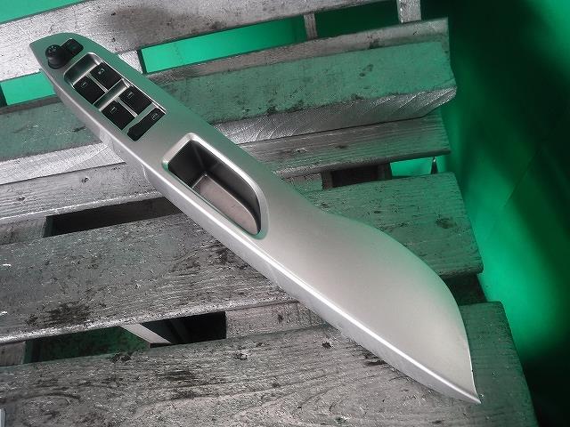 【中古】中古部品 キャスト LA250S パワーウインドウスイッチ 【3340140100-001620925261900】