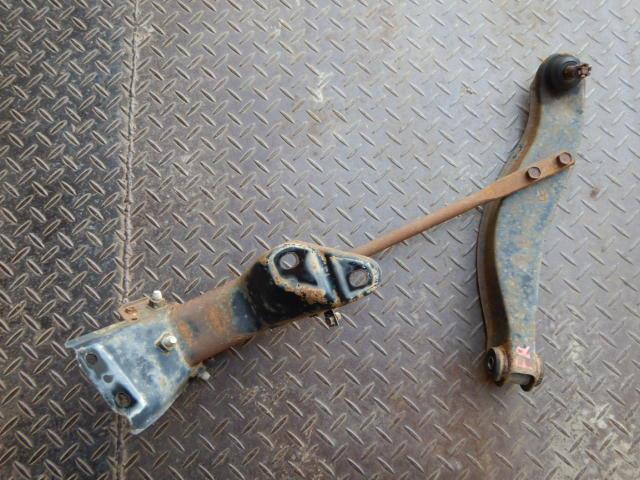 【中古】中古部品 ハイゼット S100P 右フロントロアアーム 【3330920100-001651399851720】