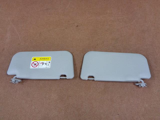 【中古】中古部品 eKワゴン B11W サンバイザー 【3330990700-001539219477350】