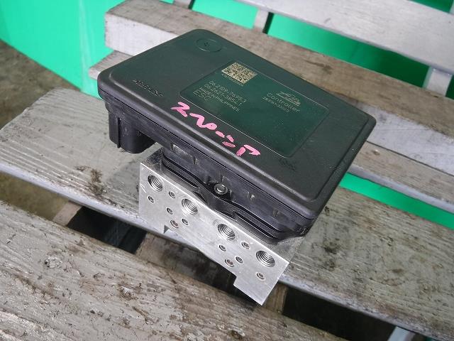 【中古】中古部品 スペーシア MK42S ABSアクチュエーター 【3340140100-001522335342500】