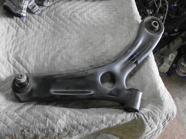 【中古】中古部品 モコ MG33S 右フロントロアアーム 【3340200100-826530000051720】