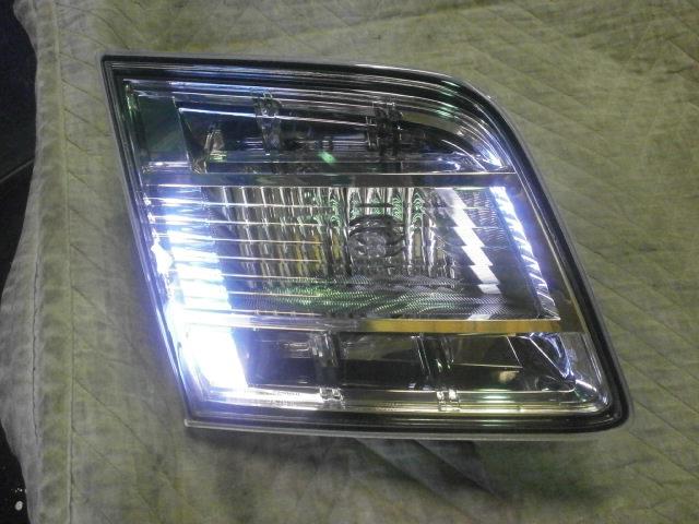 【中古】中古部品 MPV LY3P 左テールランプ 【3340200100-867320000015600】