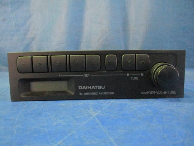 【中古】中古部品 ハイゼット S200V ラジオ 【3310160100-000004145361100】