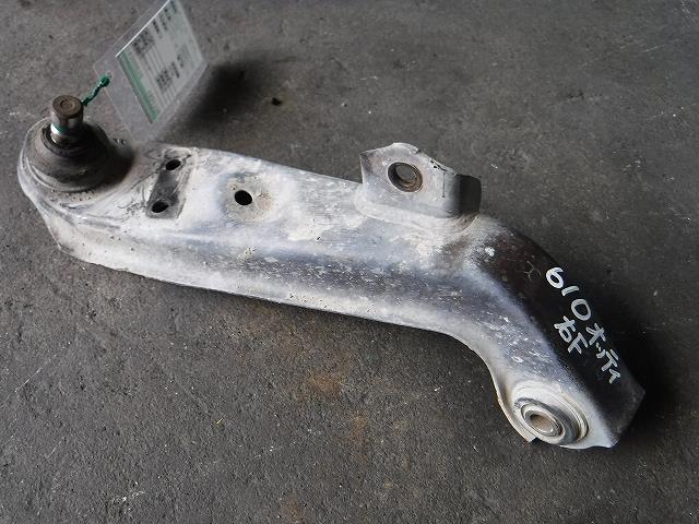 【中古】中古部品 オッティ H92W 右フロントロアアーム 【3340140100-001435661051720】