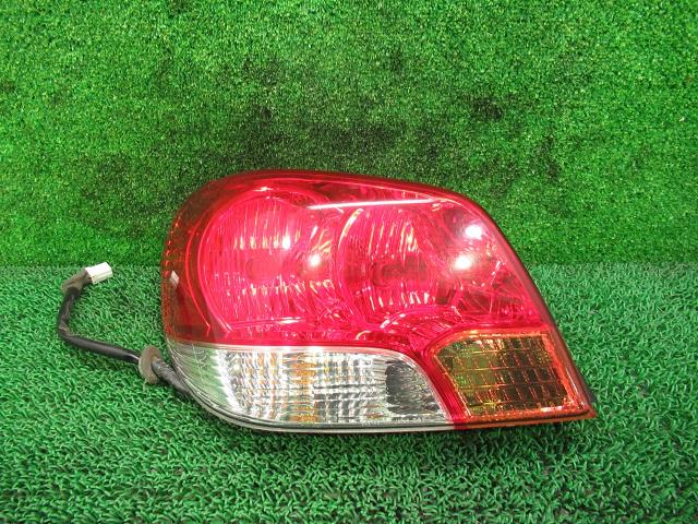 【中古】中古部品 エアトレック CU2W 左テールランプ 【3330210100-001670199615600】