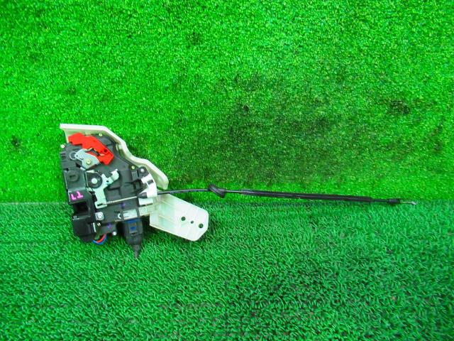 【中古】中古部品 VW ゴルフ 1KCAV ドアロックソレノイド 【3330210100-001651085664550】